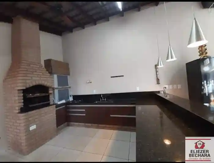 Casa com 3 quartos à venda, 256m² — foto 8 de 29