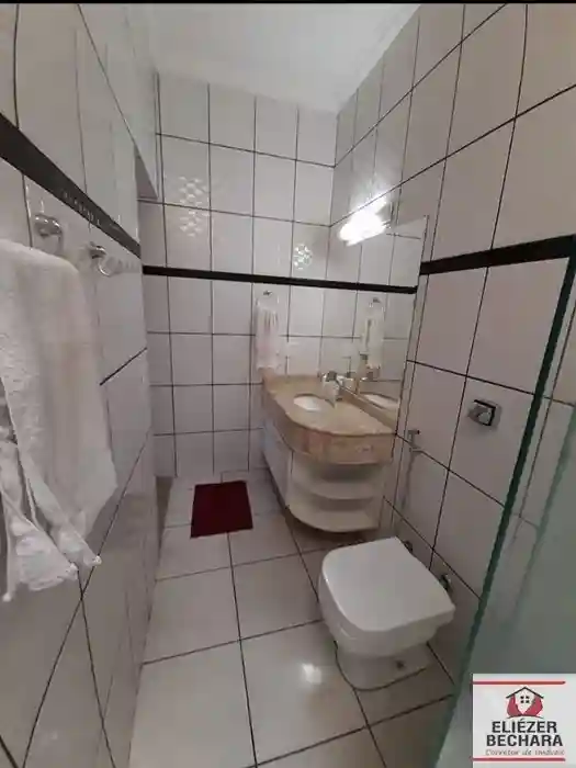 Casa com 3 quartos à venda, 256m² — foto 17 de 29