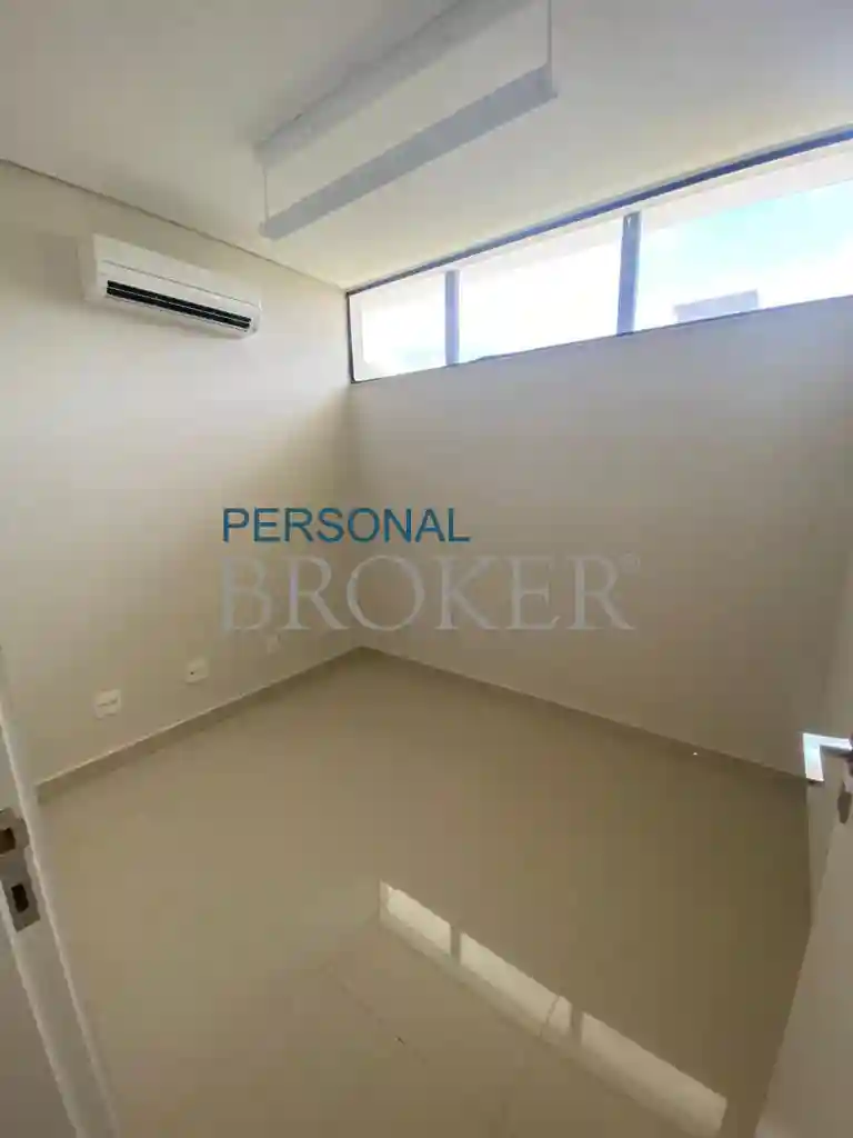 Casa de Condomínio com 5 quartos para aluguel, 500m² — foto 4 de 9