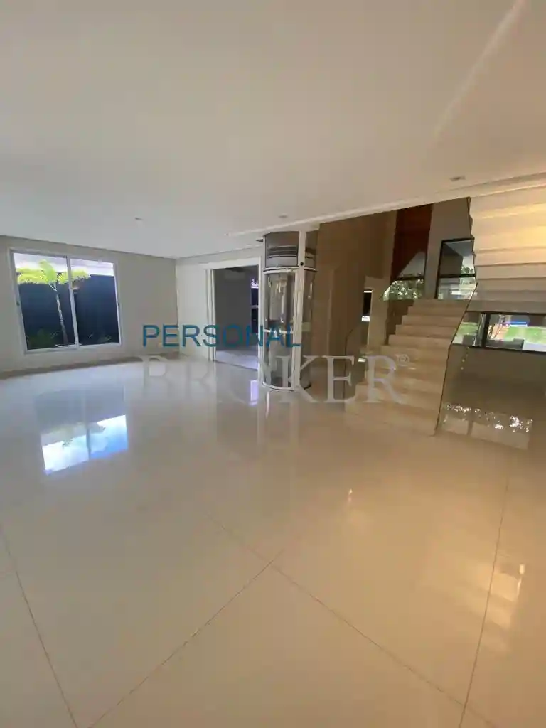 Casa de Condomínio com 5 quartos para aluguel, 500m² — foto 9 de 9