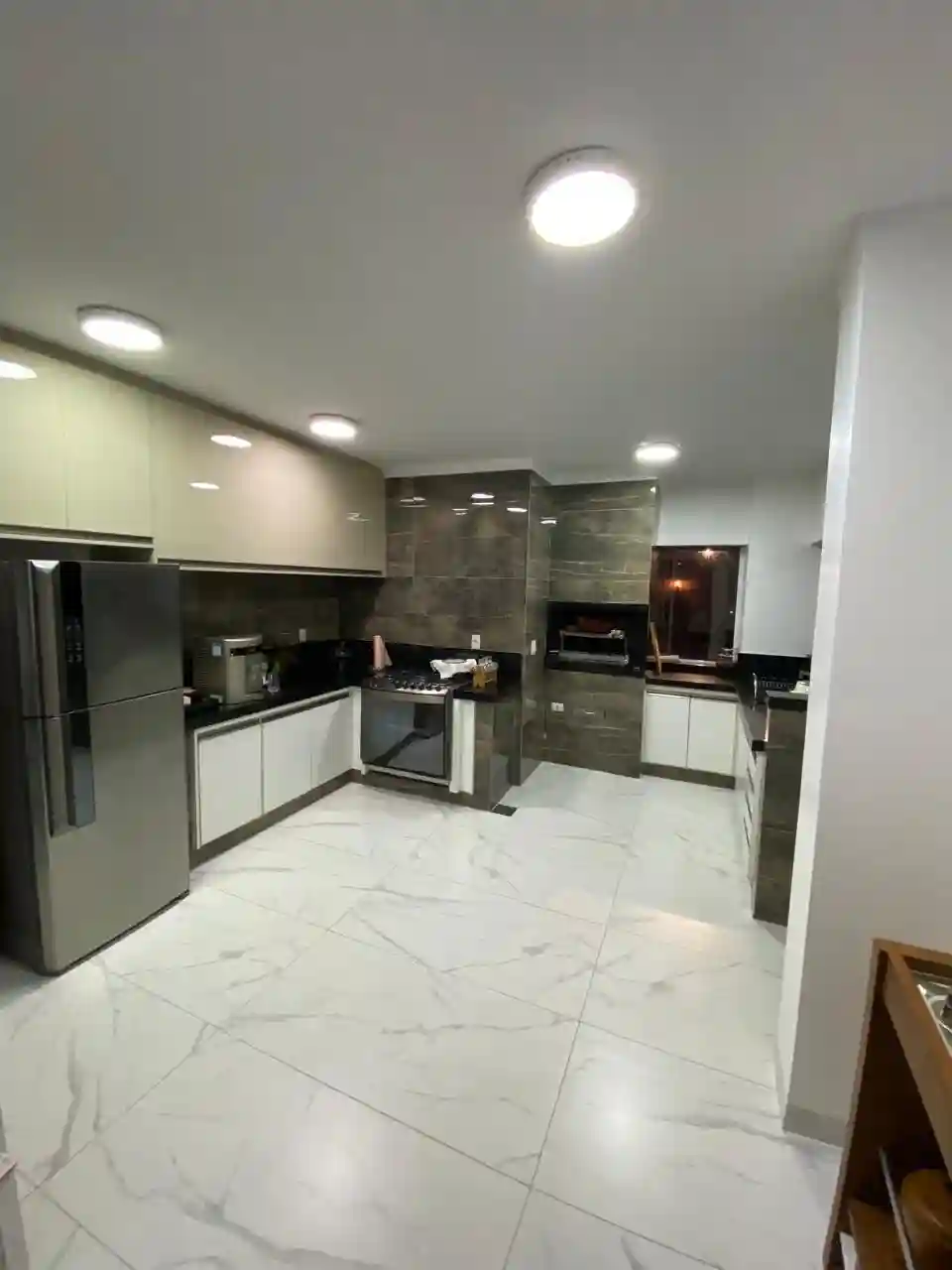 Casa de Condomínio com 3 quartos à venda, 270m² — foto 16 de 25