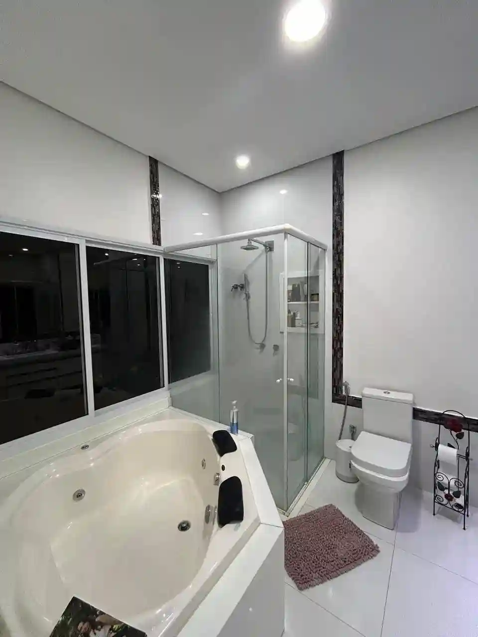 Casa de Condomínio com 3 quartos à venda, 270m² — foto 13 de 25