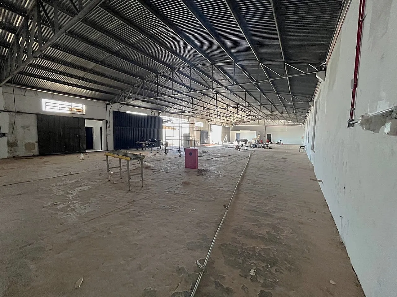Galpão / Depósito / Armazém para aluguel, 720m² — foto 8 de 14
