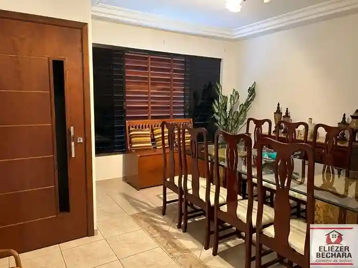 Casa de Condomínio com 4 quartos à venda, 385m² — foto 3 de 37