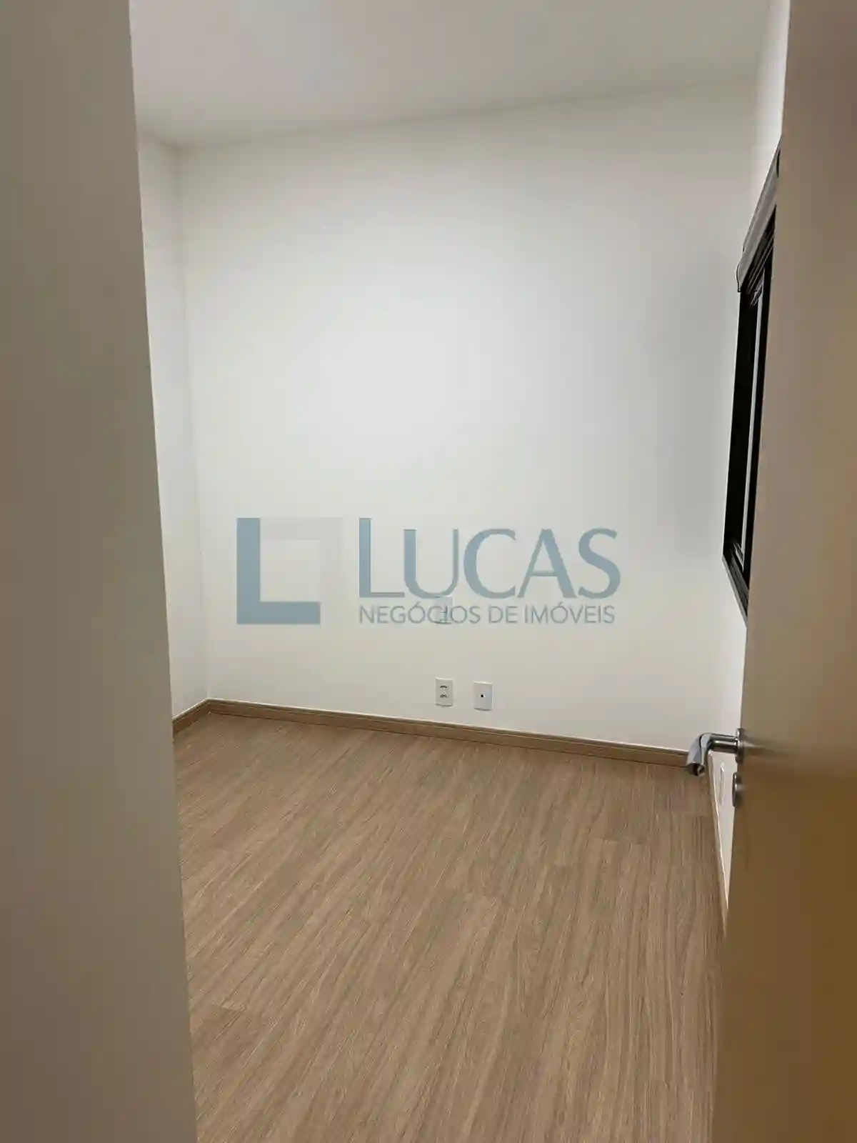 Apartamento com 3 quartos à venda, 80m² — foto 9 de 14