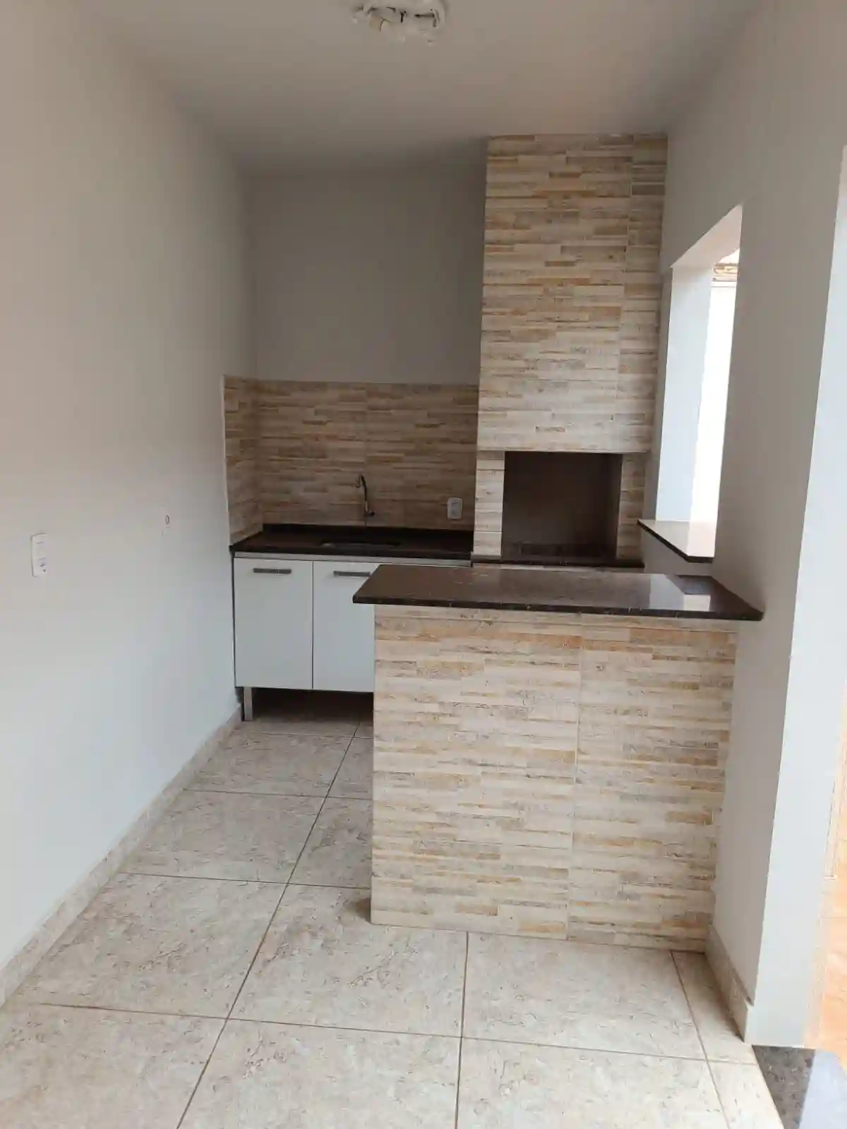 Casa com 3 quartos à venda, 257m² — foto 1 de 34