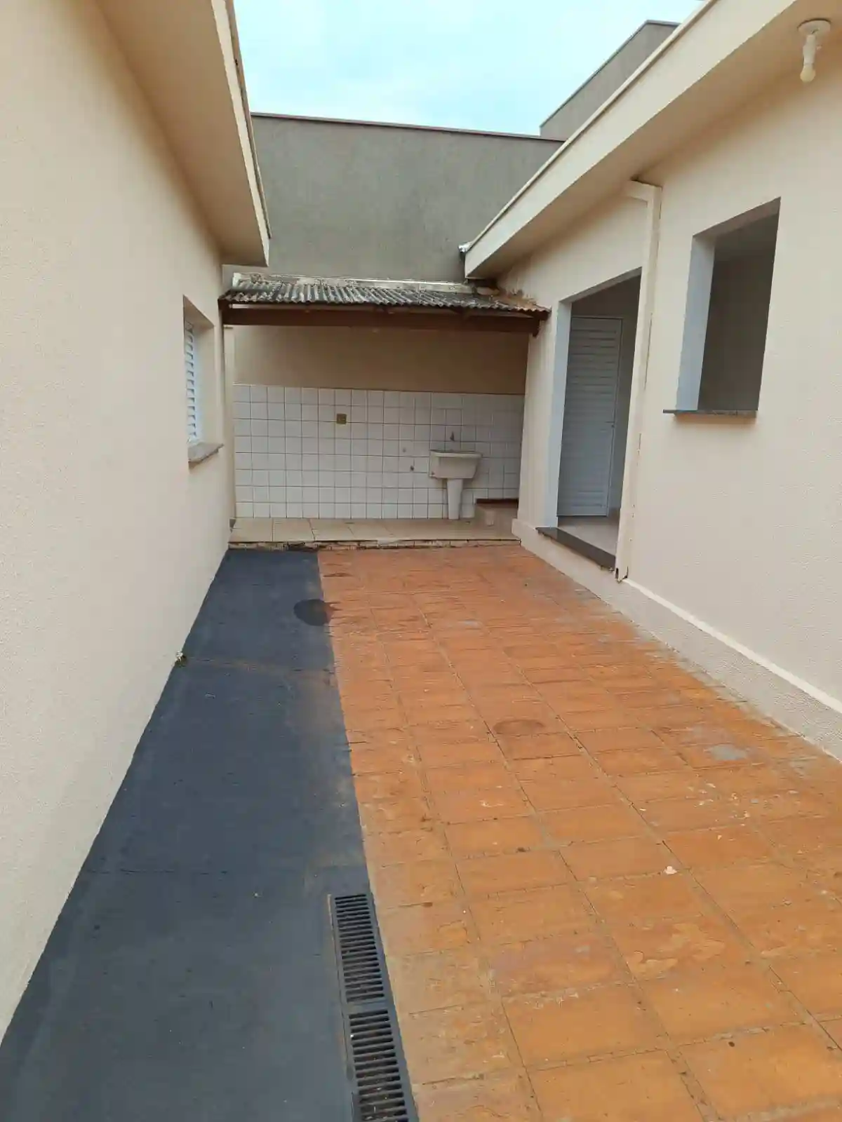 Casa com 3 quartos à venda, 257m² — foto 3 de 34