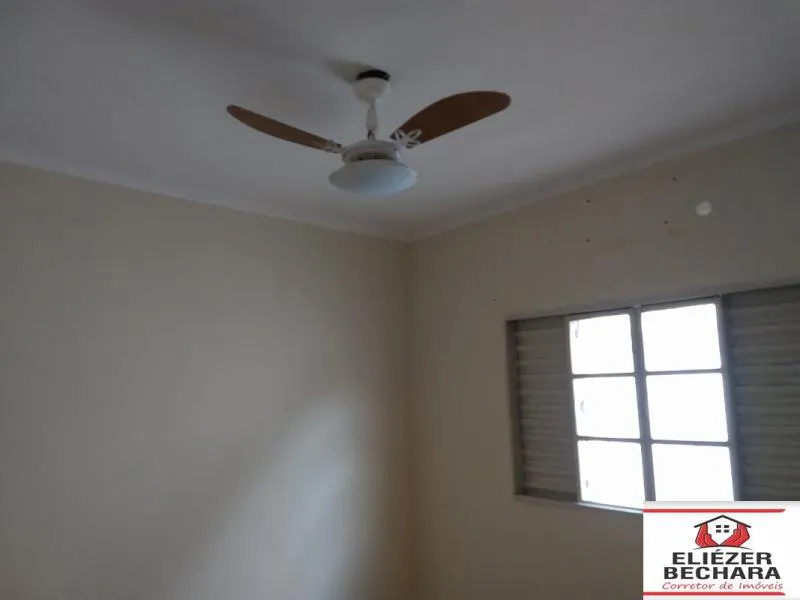 Casa à venda — foto 8 de 10