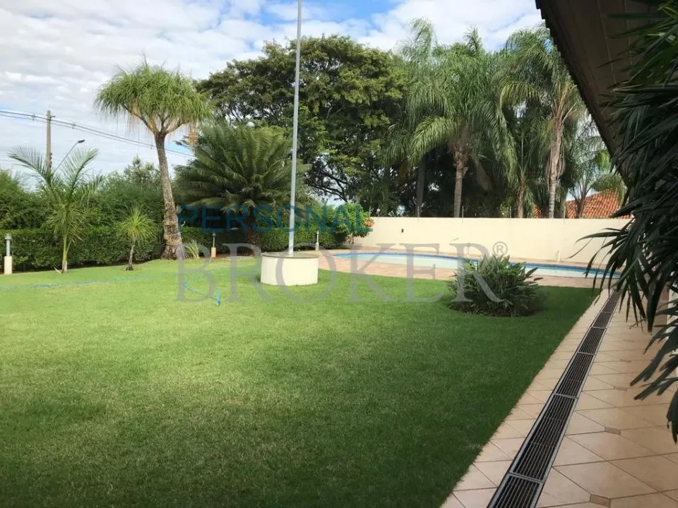 Casa à venda — foto 2 de 2