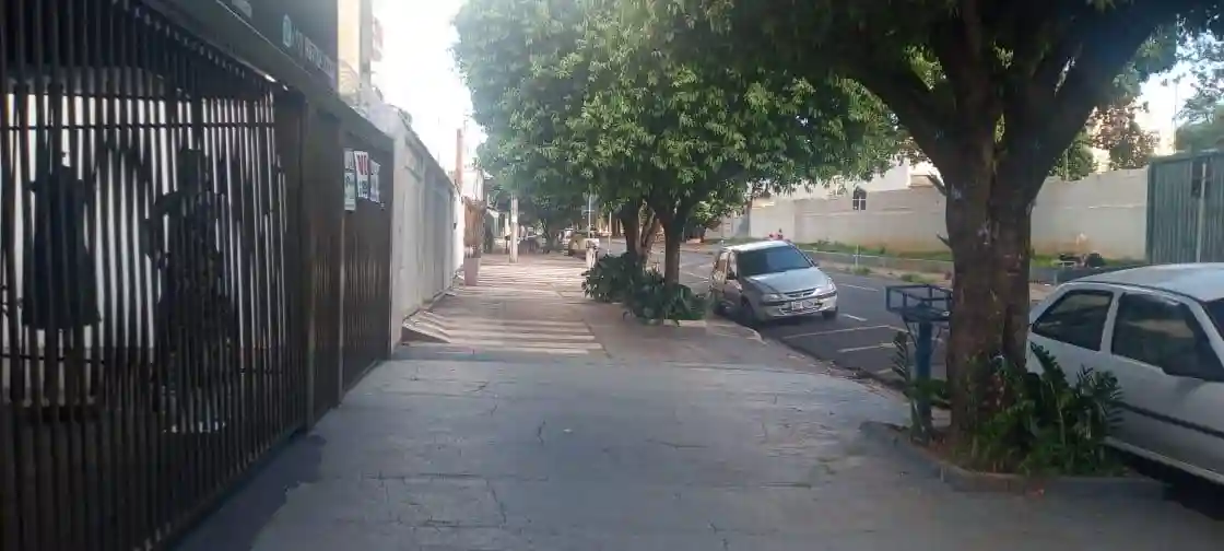 Casa com 3 quartos à venda, 360m² — foto 4 de 10