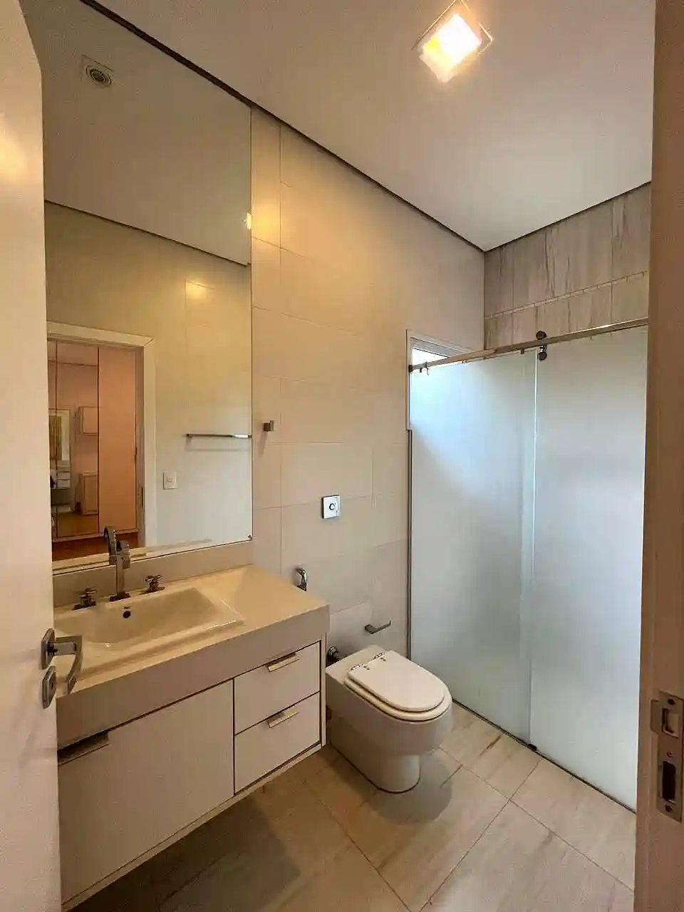 Casa de Condomínio com 3 quartos para aluguel, 300m² — foto 10 de 15