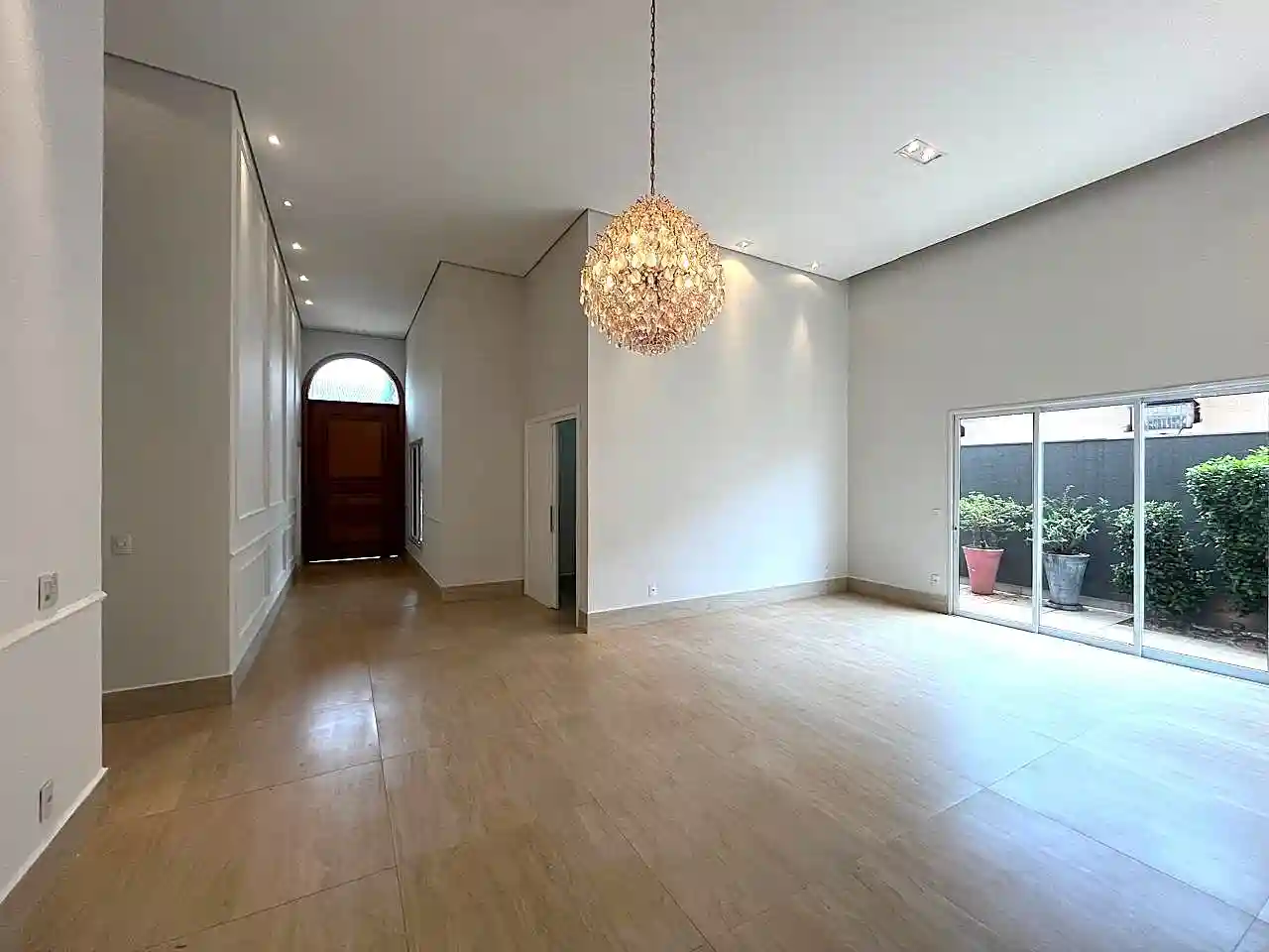 Casa de Condomínio com 3 quartos para aluguel, 300m² — foto 4 de 15