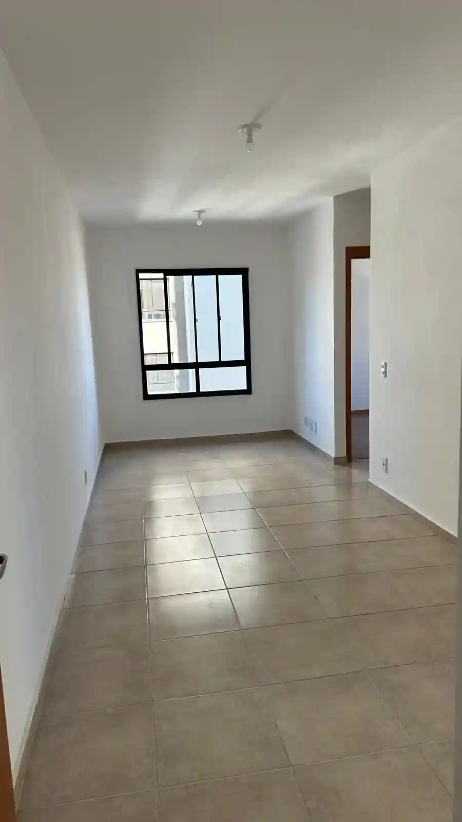 Apartamento com 2 quartos à venda, 48m² — foto 1 de 12