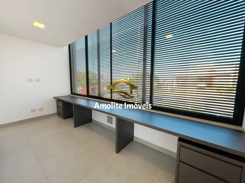 Casa de Condomínio com 3 quartos à venda, 225m² — foto 4 de 21