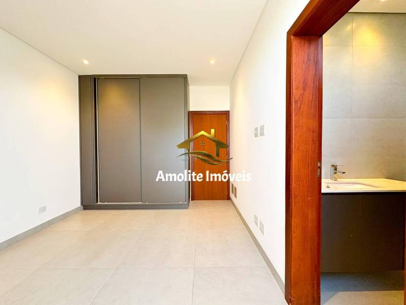 Casa de Condomínio com 3 quartos à venda, 225m² — foto 10 de 21