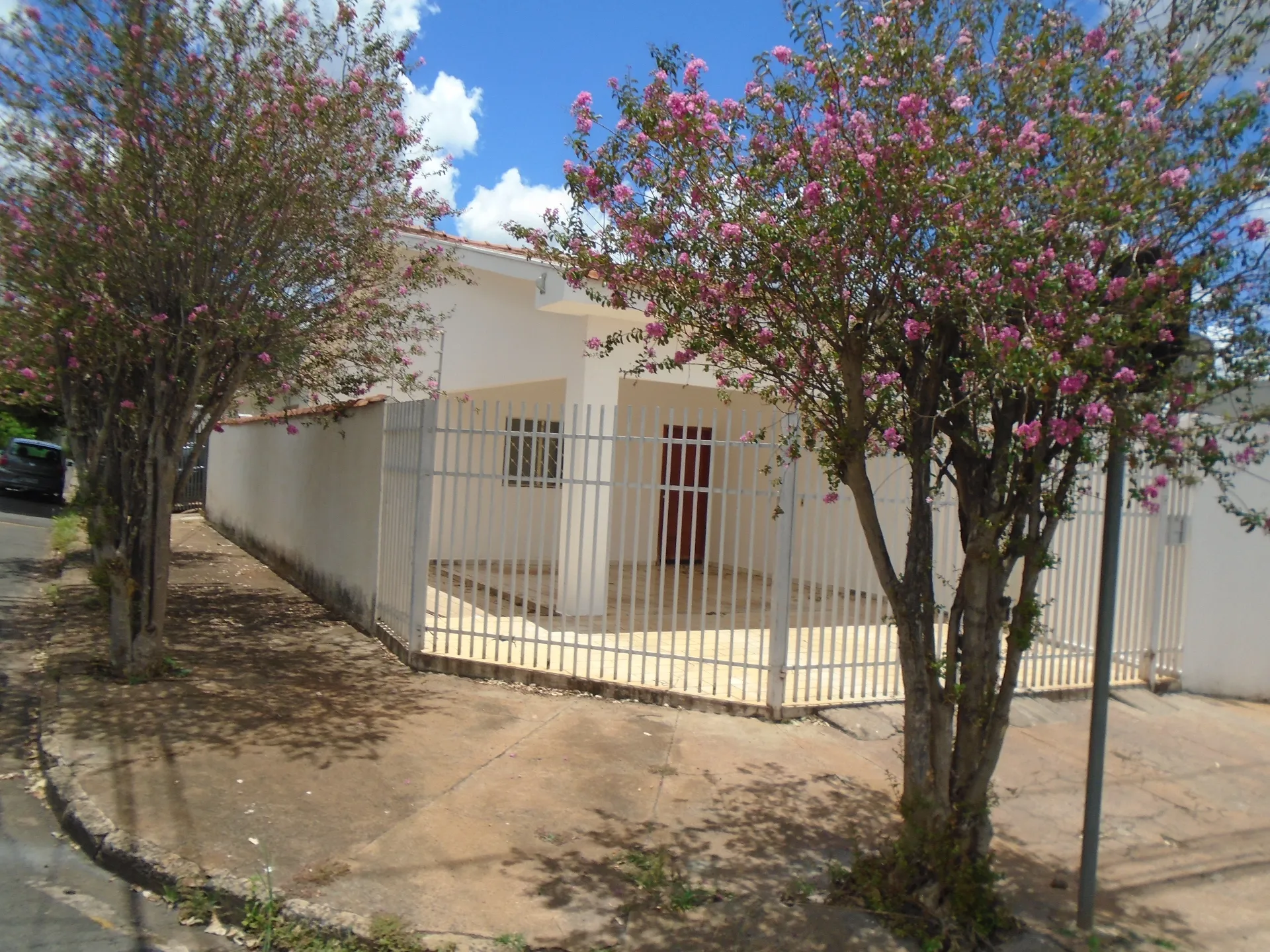 Casa com 2 quartos à venda, 160m² — foto 1 de 17