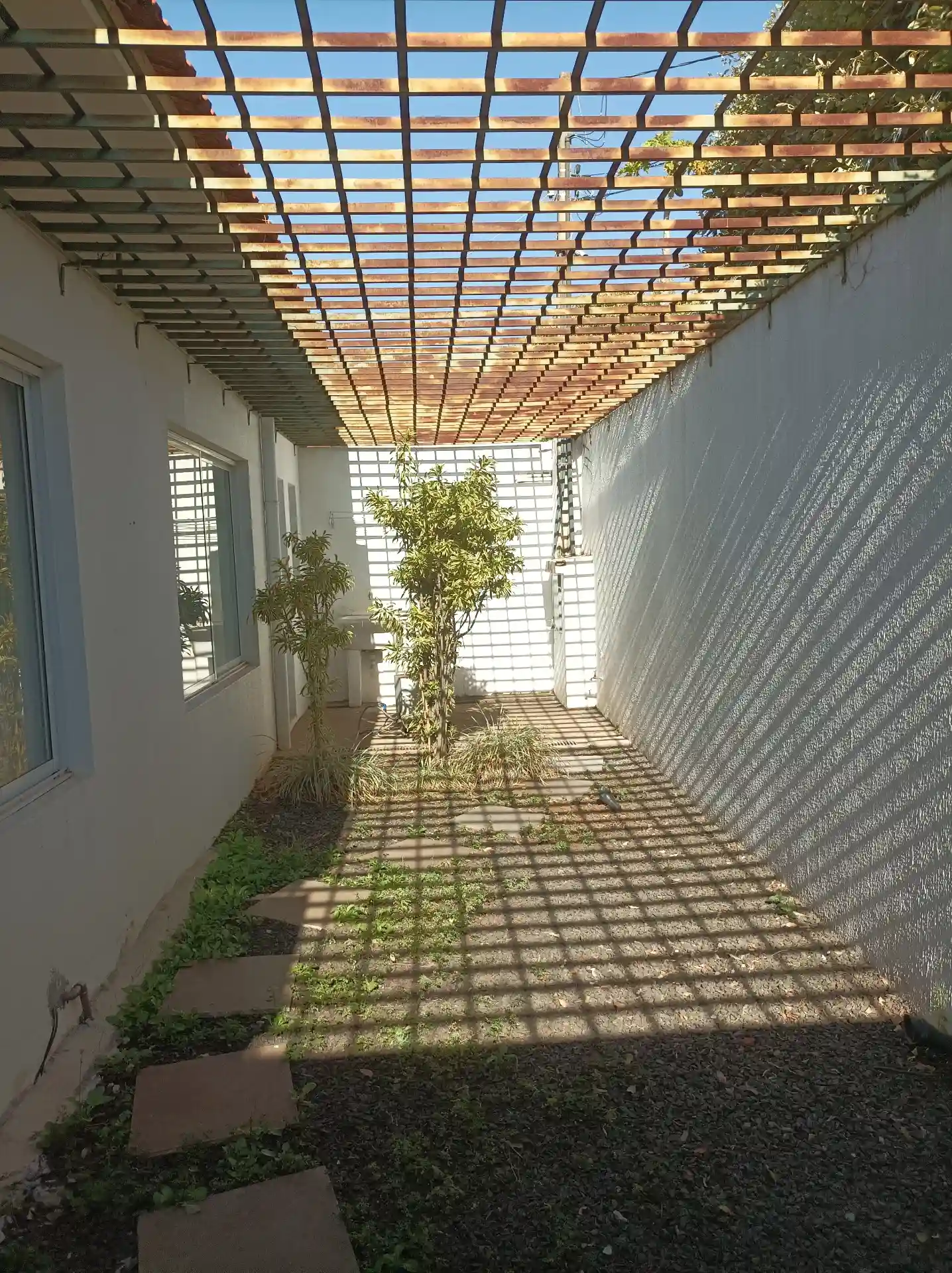 Casa Comercial com 3 quartos para aluguel, 270m² — foto 4 de 5