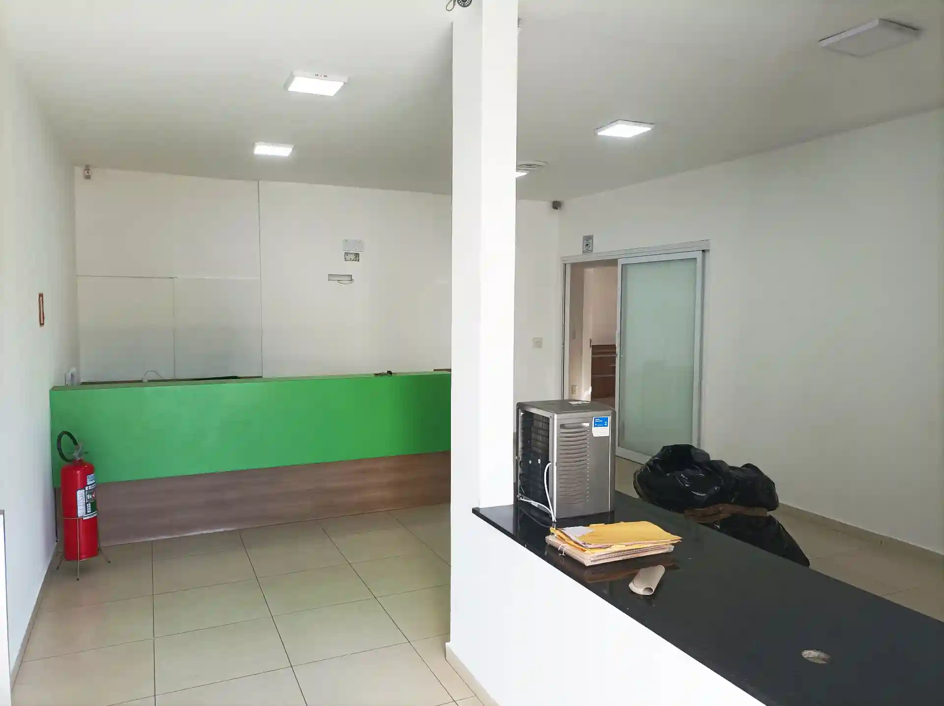 Casa Comercial com 3 quartos para aluguel, 270m² — foto 5 de 5