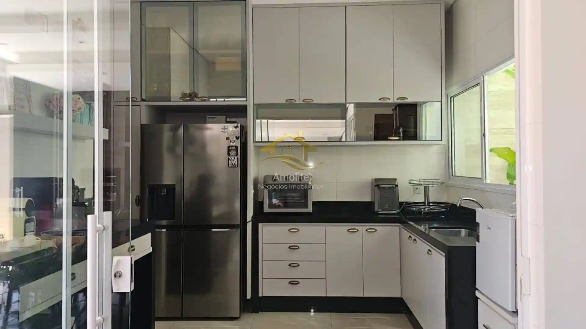 Casa de Condomínio com 3 quartos à venda, 300m² — foto 10 de 20
