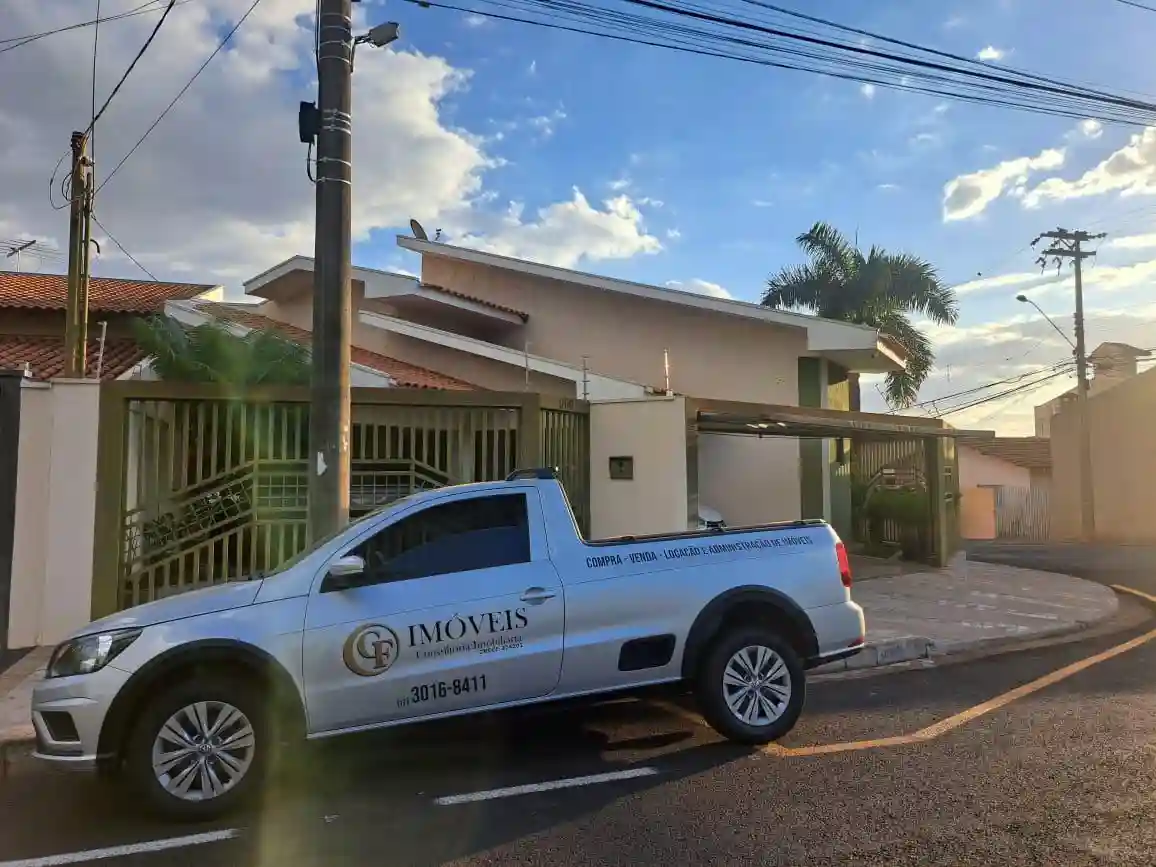 Casa de Vila com 3 quartos à venda, 274m² — foto 2 de 28
