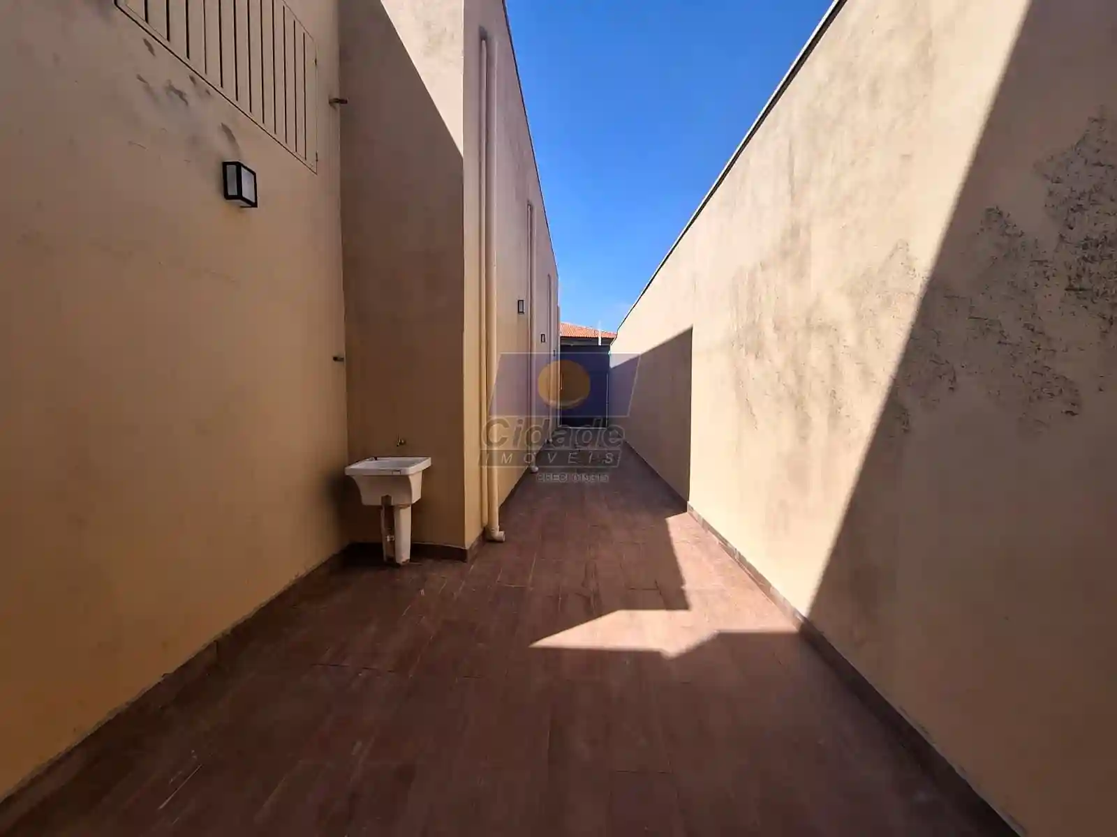 Loja / Salão / Ponto Comercial  para aluguel, 180m² — foto 8 de 11