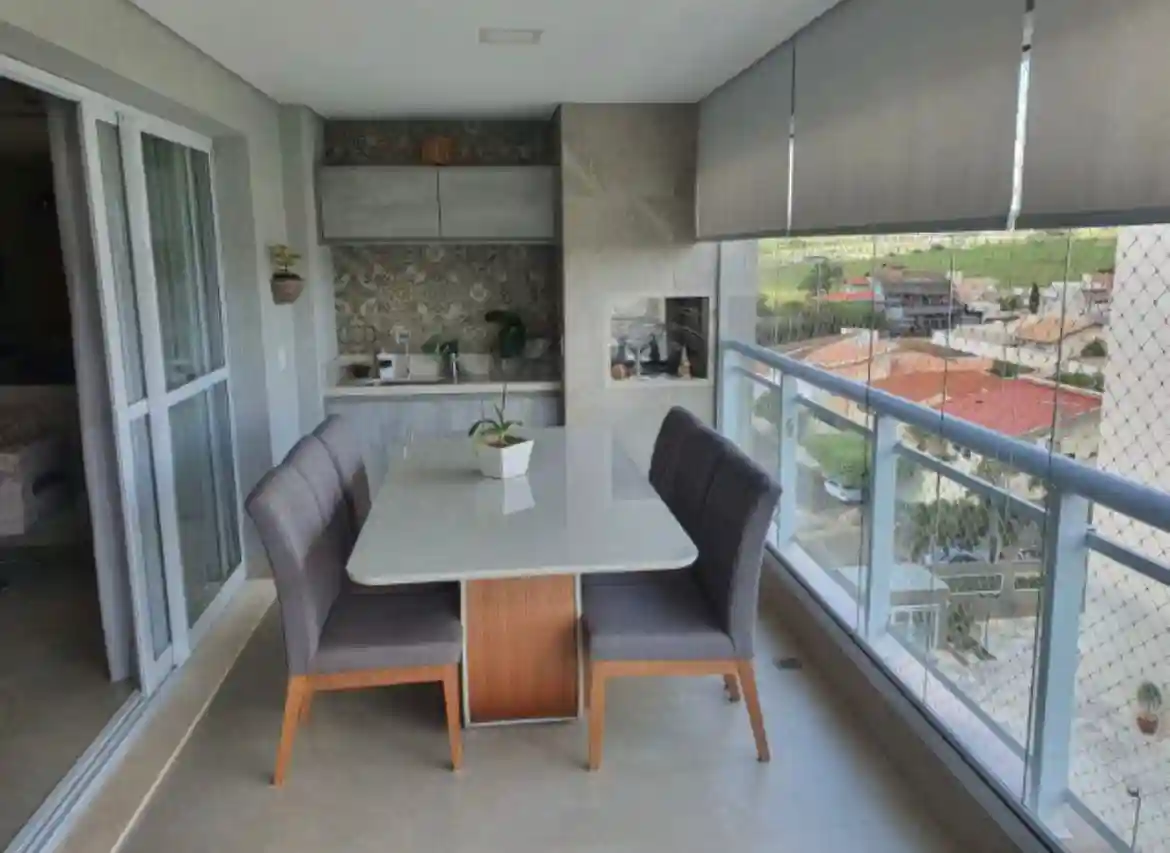 Apartamento com 3 quartos à venda, 142m² — foto 1 de 22