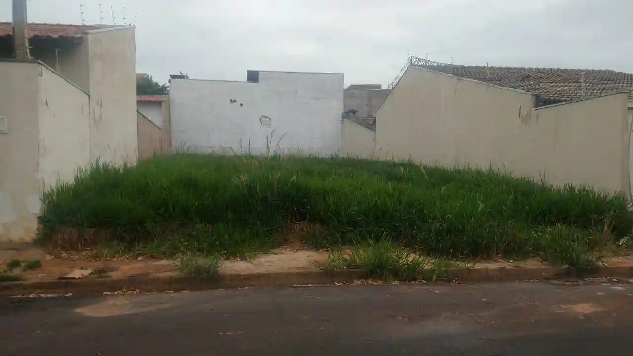 Terreno / Lote / Condomínio  à venda, 200m² — foto 1 de 1