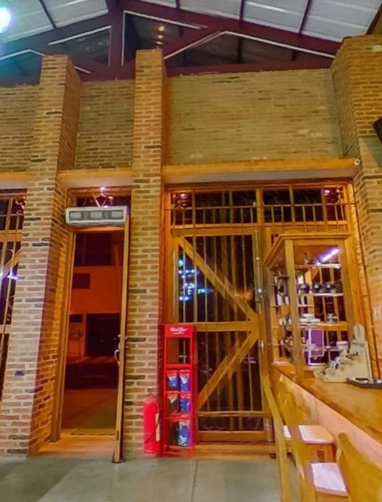Loja / Salão / Ponto Comercial à venda — foto 1 de 4
