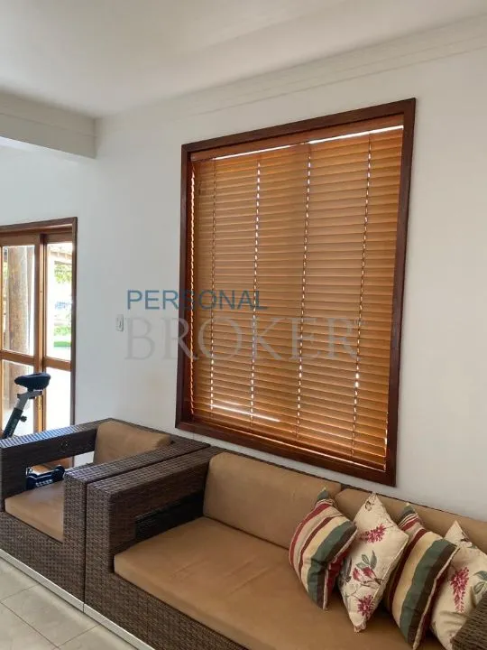 Fazenda / Sítio / Chácara com 3 quartos à venda, 450m² — foto 1 de 8