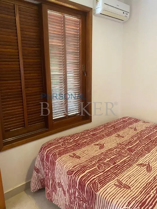 Fazenda / Sítio / Chácara com 3 quartos à venda, 450m² — foto 2 de 8