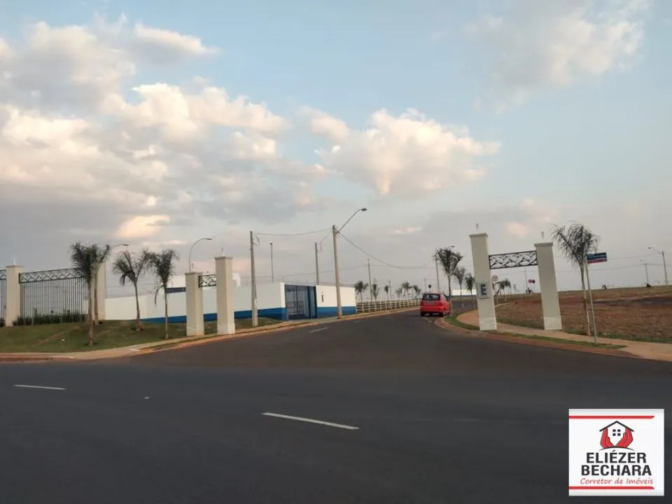 Terreno / Lote / Condomínio à venda — foto 6 de 6