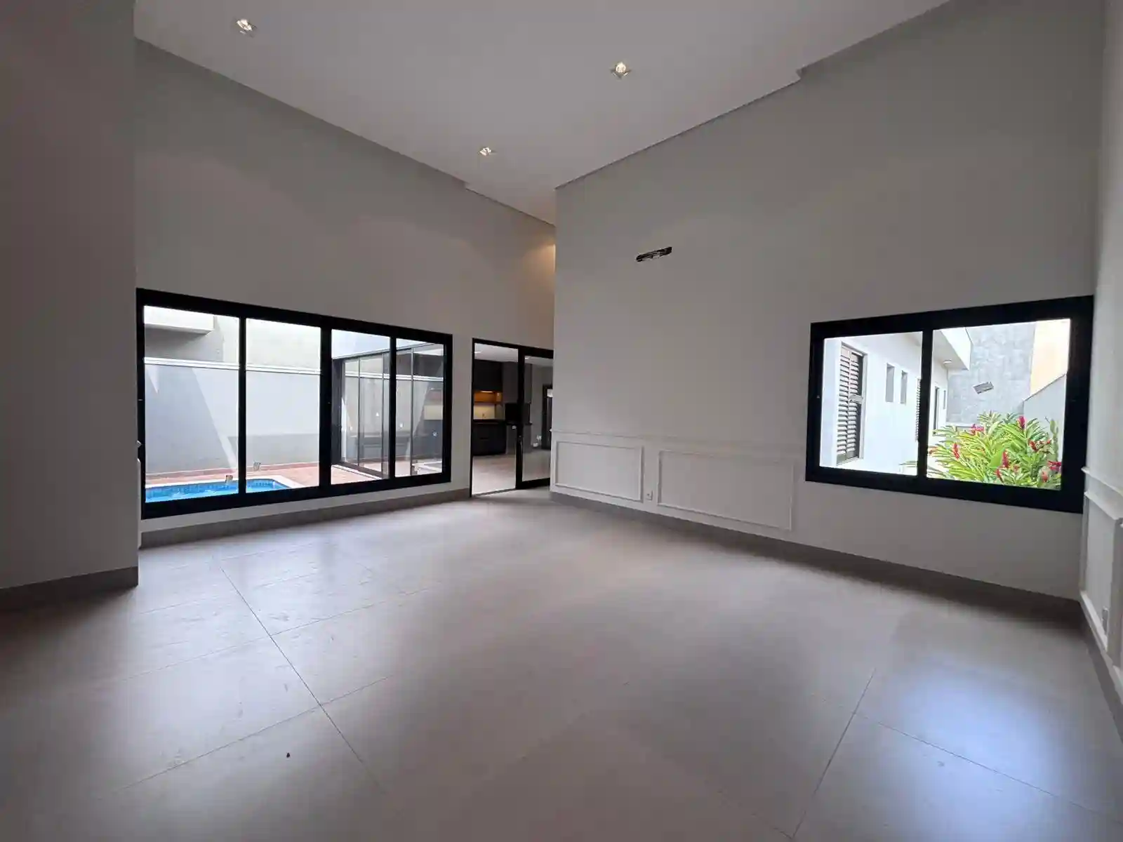 Casa de Condomínio com 4 quartos à venda, 360m² — foto 31 de 43