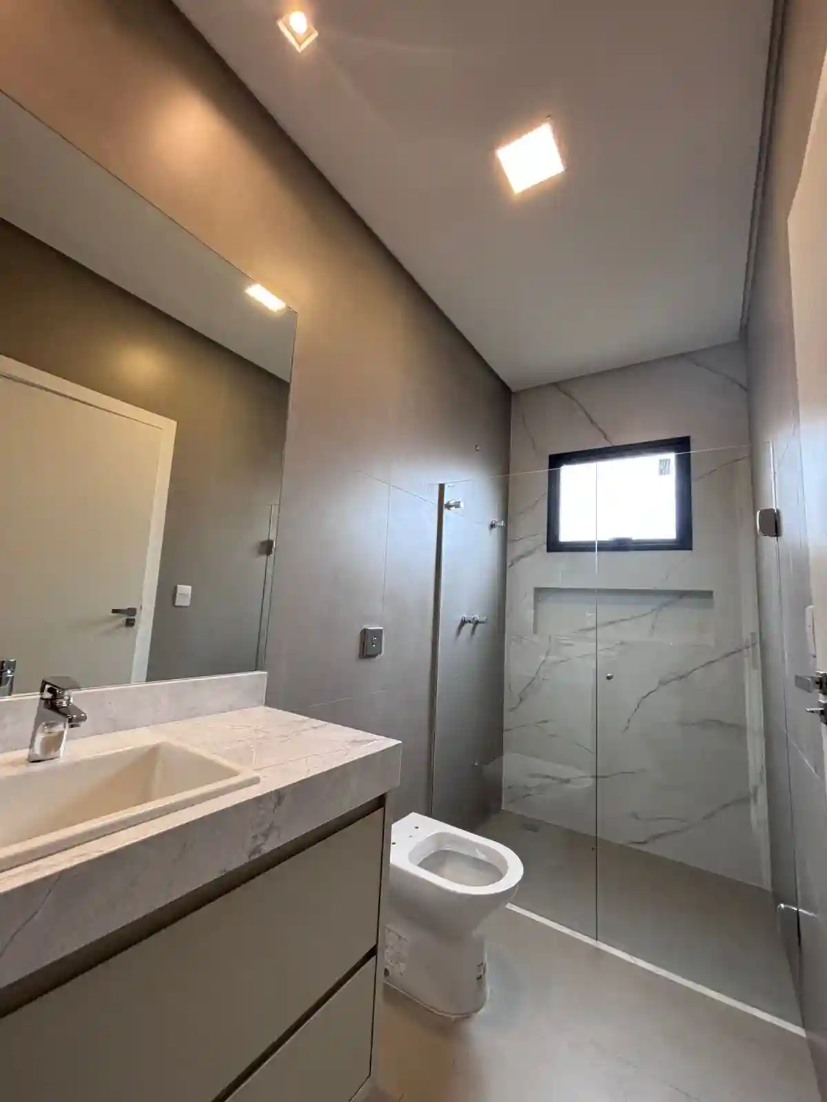 Casa de Condomínio com 4 quartos à venda, 360m² — foto 10 de 43