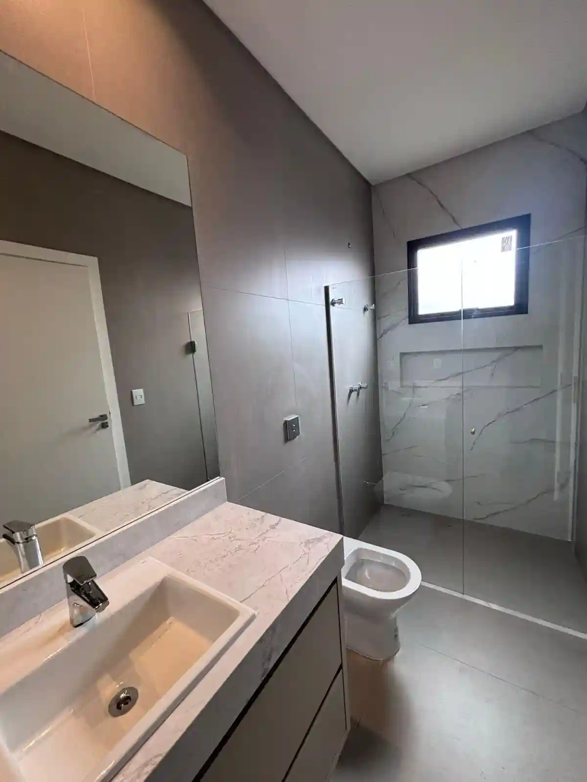 Casa de Condomínio com 4 quartos à venda, 360m² — foto 42 de 43
