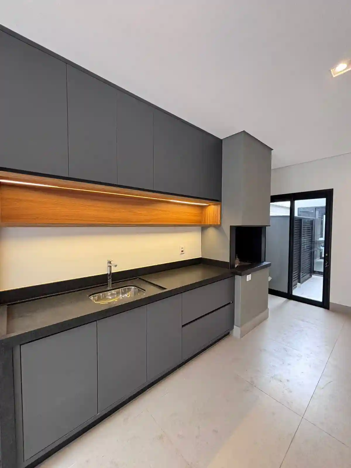 Casa de Condomínio com 4 quartos à venda, 360m² — foto 18 de 43