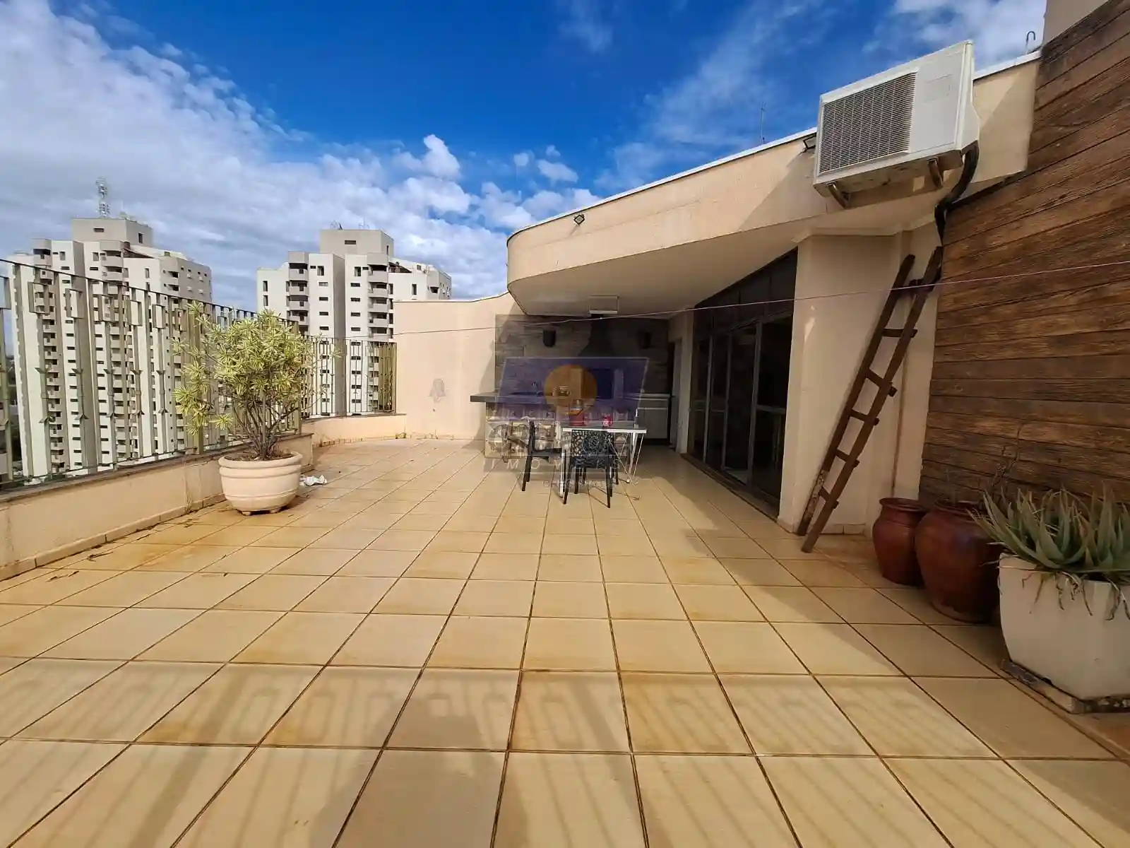 Apartamento com 3 quartos à venda, 206m² — foto 17 de 18