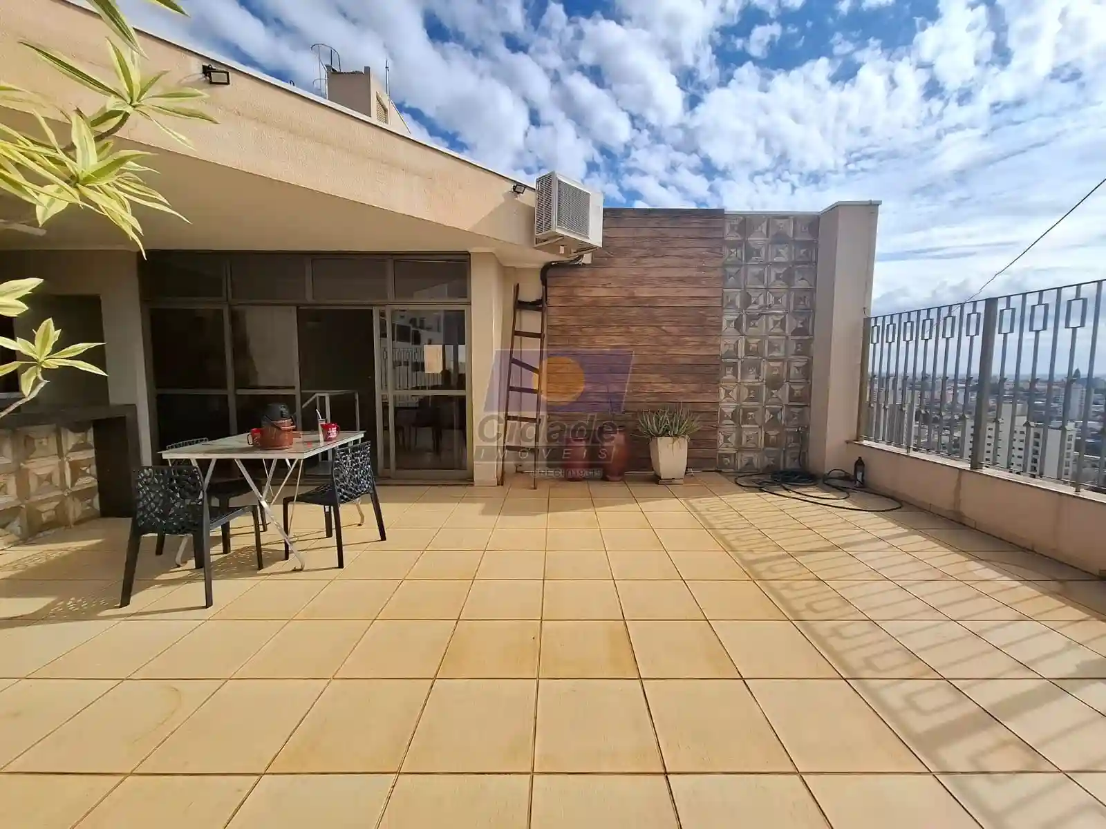 Apartamento com 3 quartos à venda, 206m² — foto 16 de 18