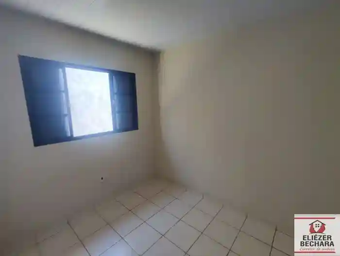Casa com 2 quartos à venda, 45m² — foto 2 de 12