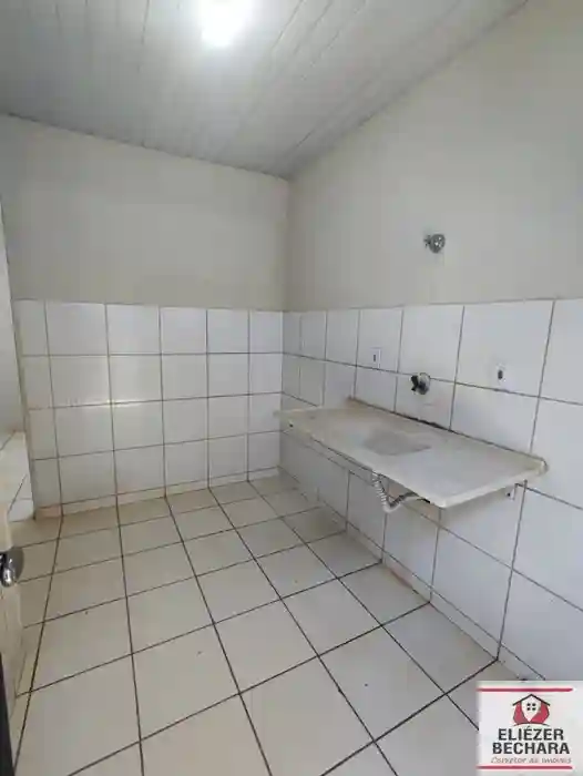 Casa com 2 quartos à venda, 45m² — foto 3 de 12