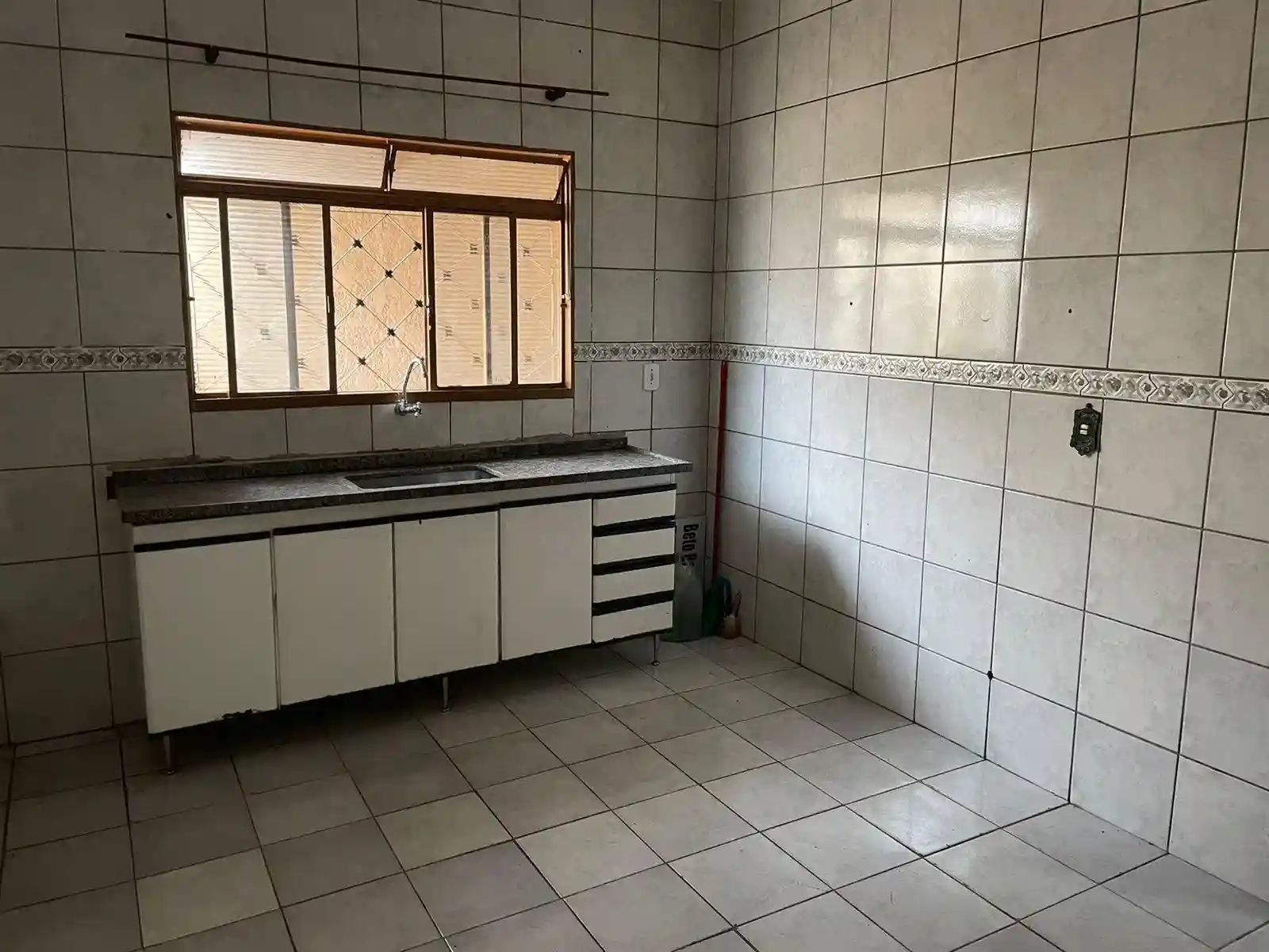 Casa com 3 quartos à venda, 80m² — foto 6 de 8