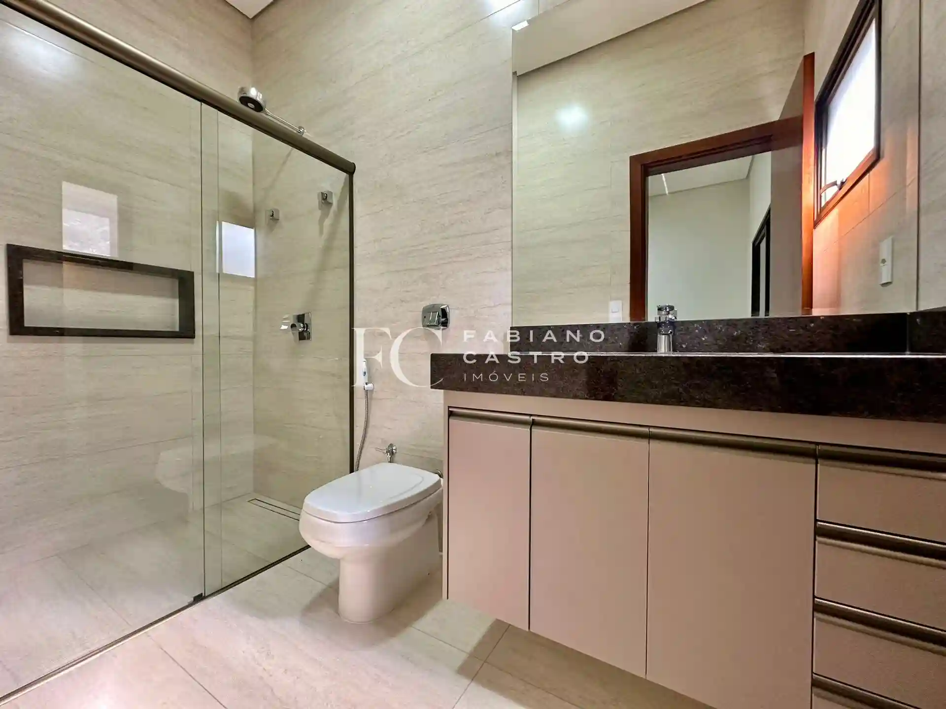 Casa de Condomínio com 3 quartos à venda, 257m² — foto 14 de 18