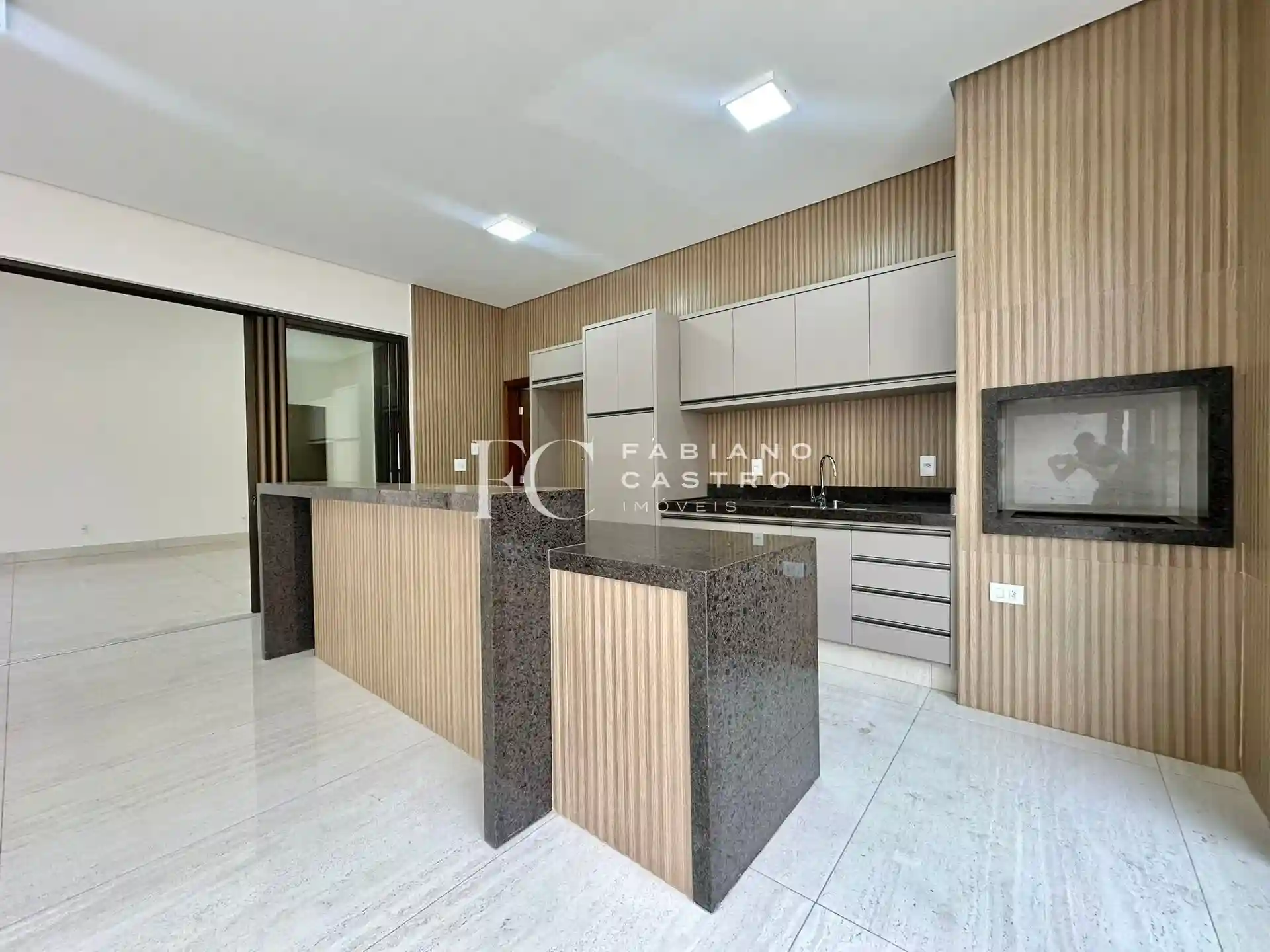 Casa de Condomínio com 3 quartos à venda, 257m² — foto 10 de 18