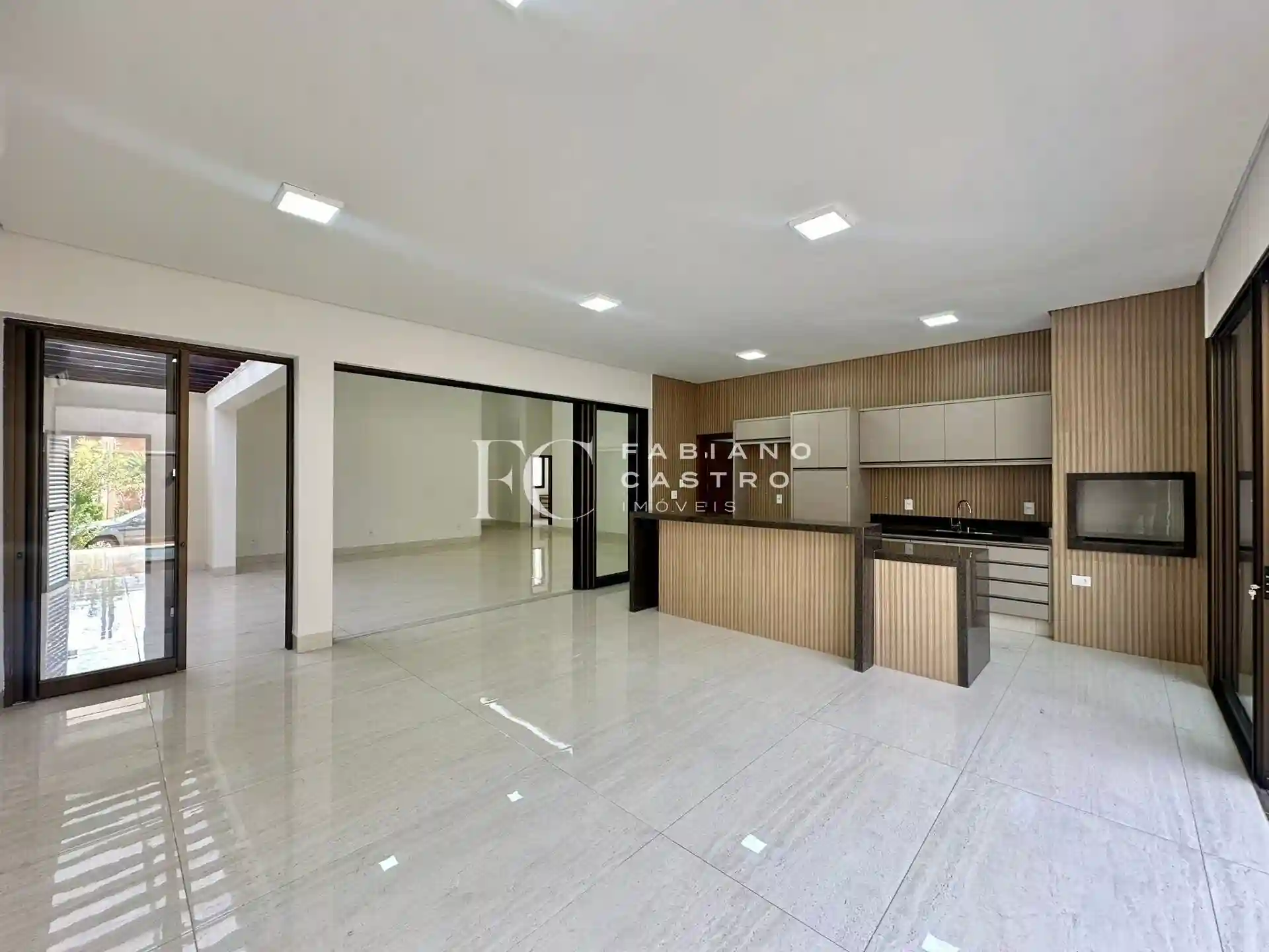 Casa de Condomínio com 3 quartos à venda, 257m² — foto 8 de 18