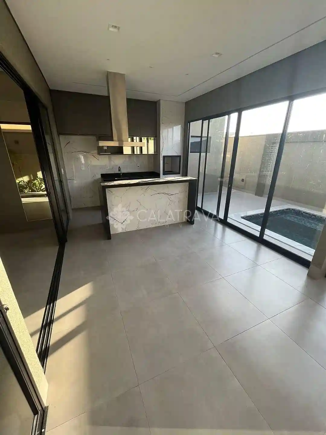 Casa de Condomínio com 3 quartos à venda, 152m² — foto 4 de 13