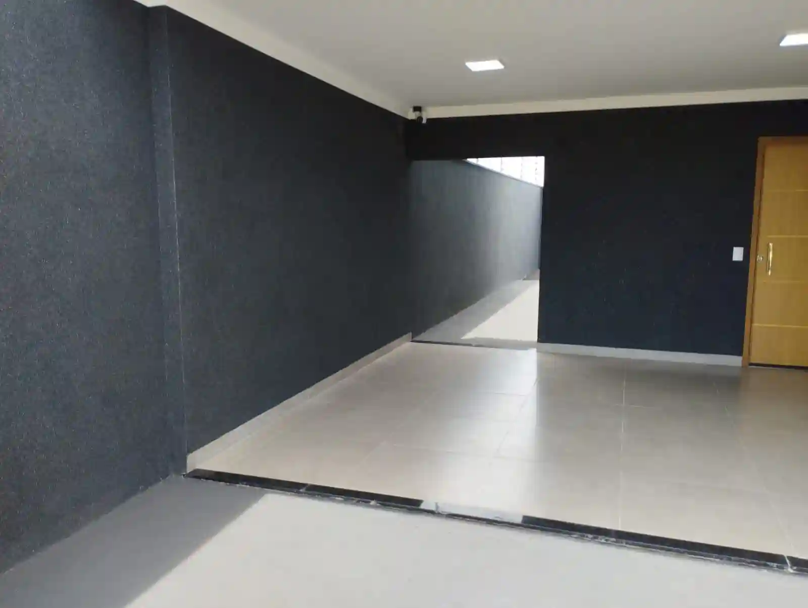 Casa com 3 quartos à venda, 92m² — foto 2 de 19