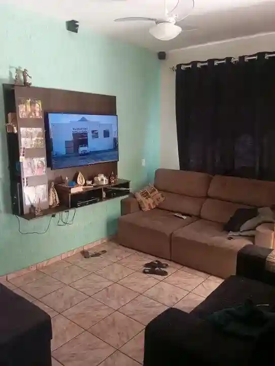 Casa com 2 quartos à venda, 217m² — foto 2 de 17