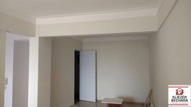 Apartamento à venda — foto 2 de 3