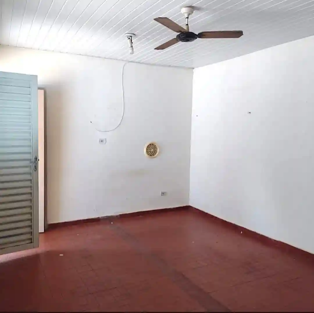 Casa Comercial com 1 quarto à venda, 100m² — foto 8 de 10