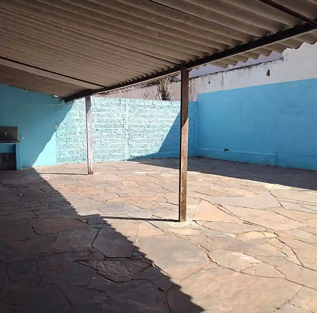 Casa Comercial com 1 quarto à venda, 100m² — foto 3 de 10