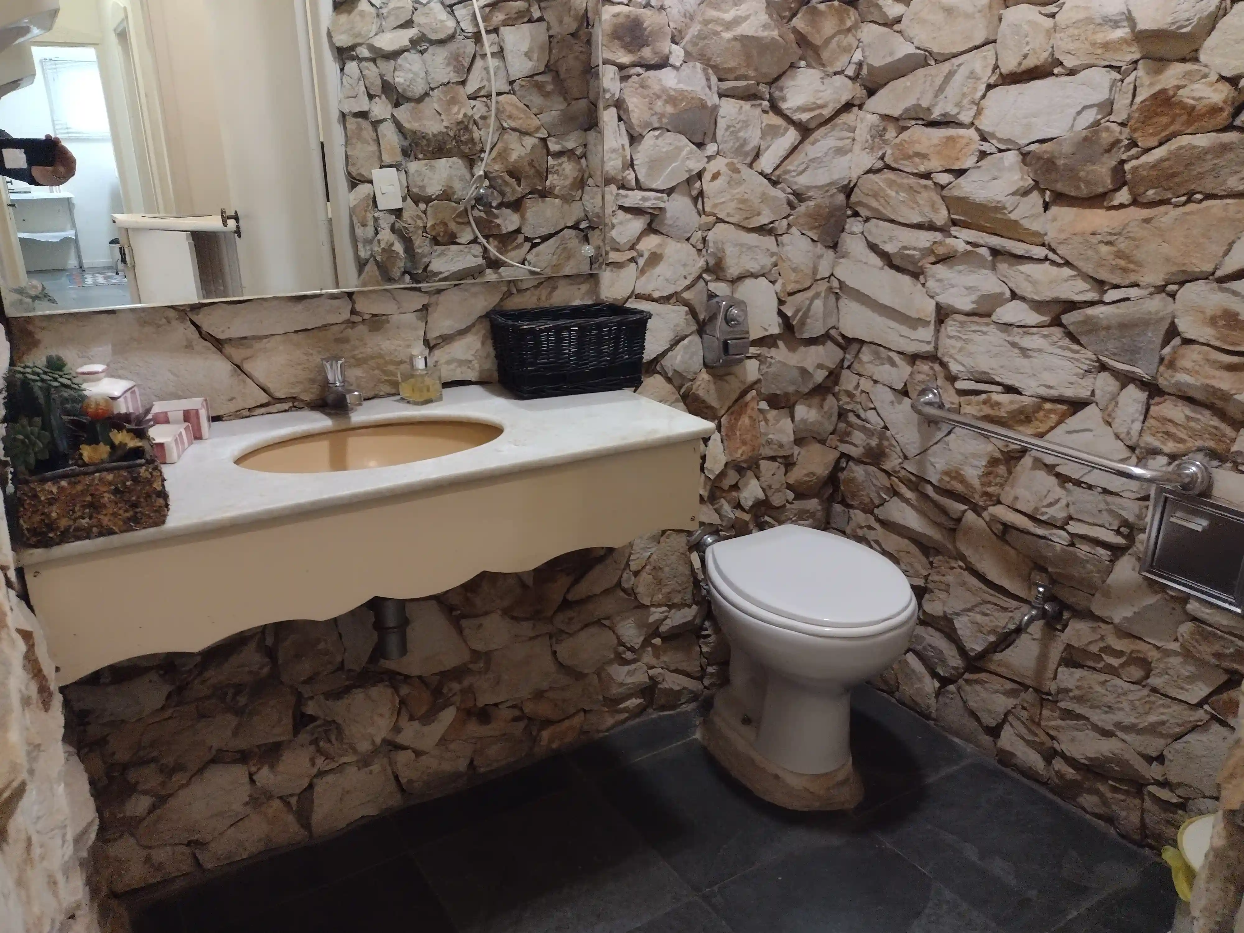Conjunto Comercial / Sala com 2 quartos para aluguel, 80m² — foto 7 de 9